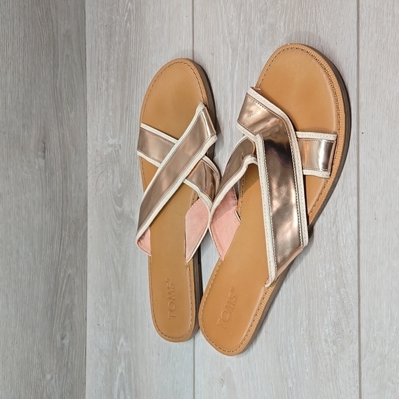 Toms Women Viv Crisscross Leather Sandals Flats shoes sz 11 - Picture 2 of 8